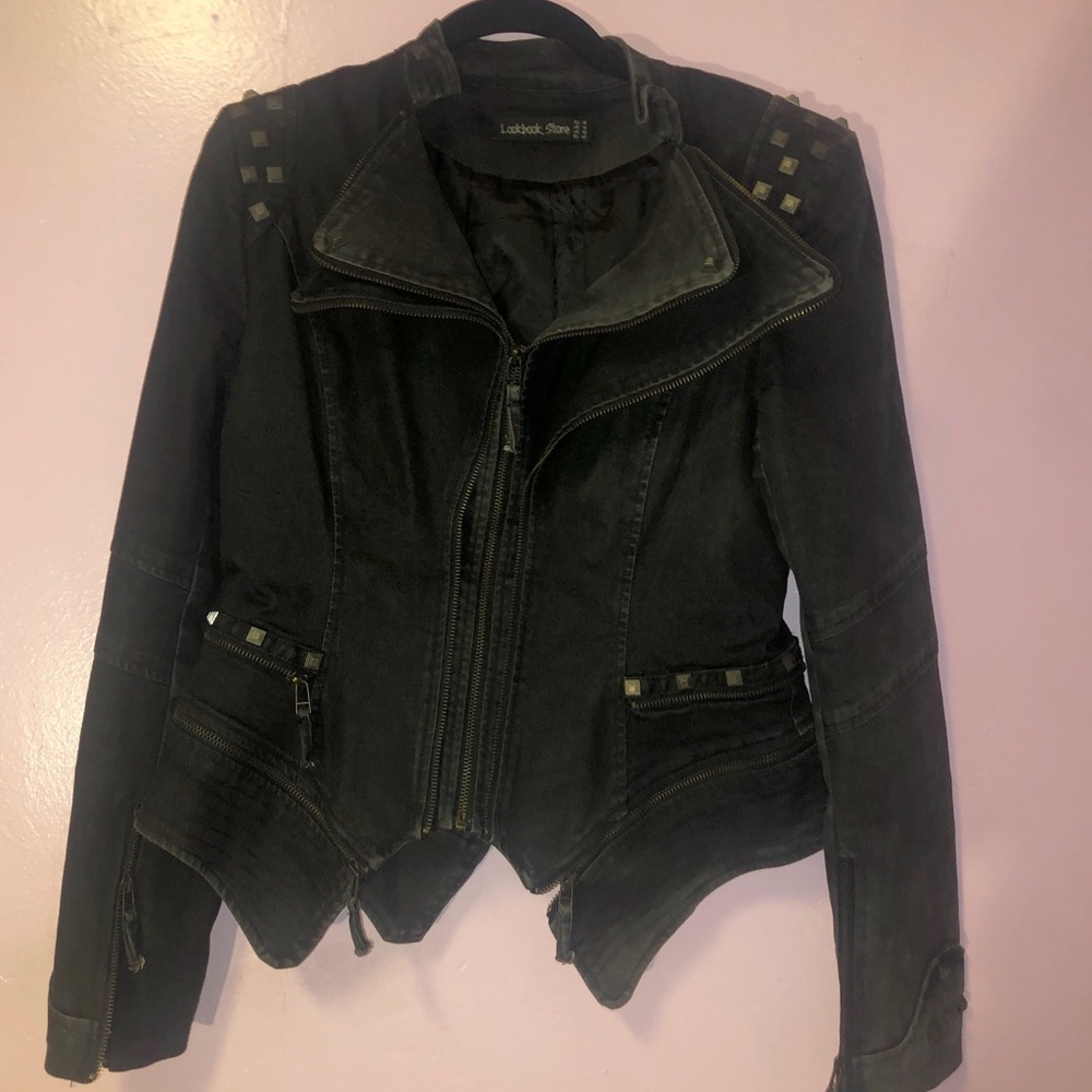 STUDDED DARK WASH ZIP DENIEM JACKET